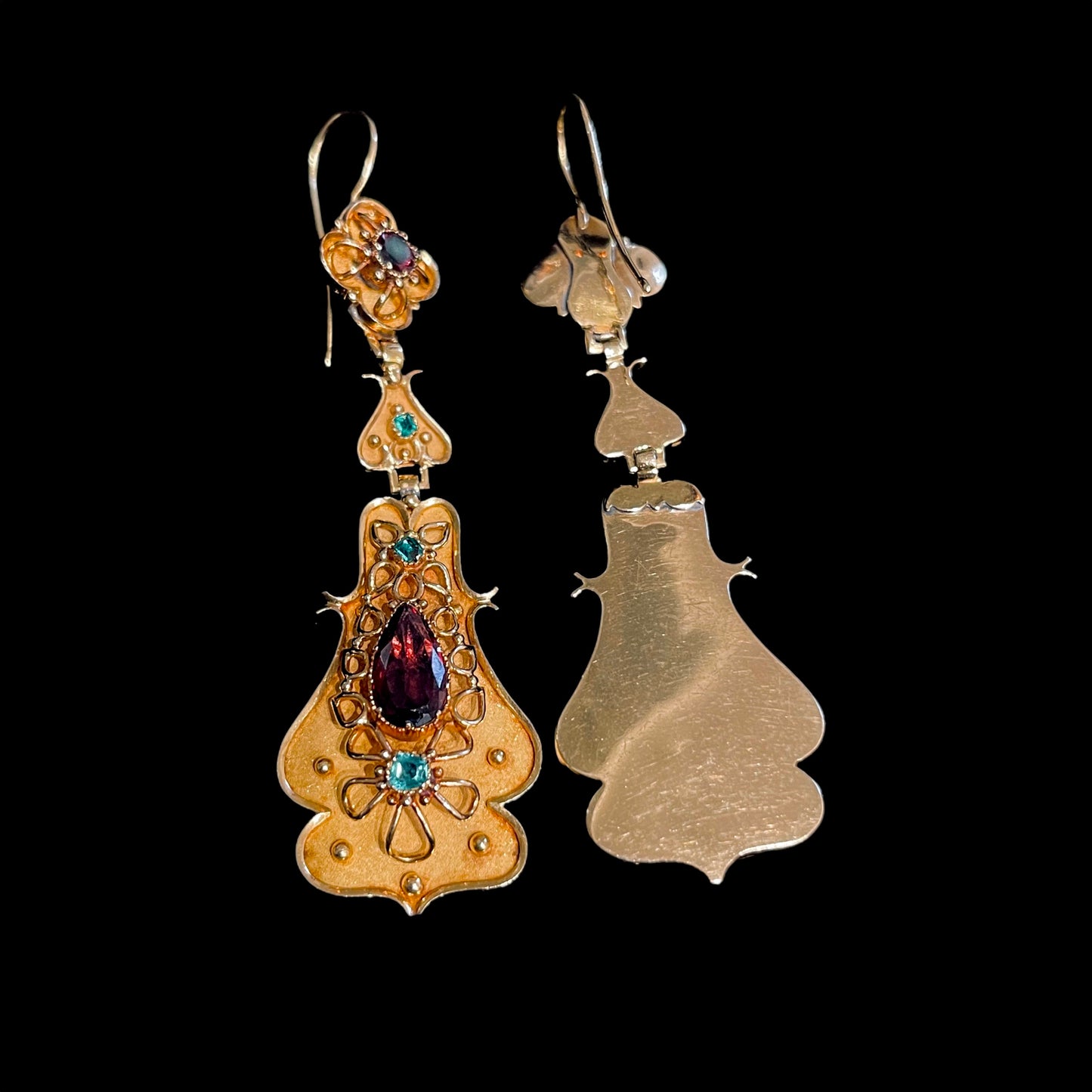 361-8 | 22k YG Garnet & Emerald Ear Drops with filigree work