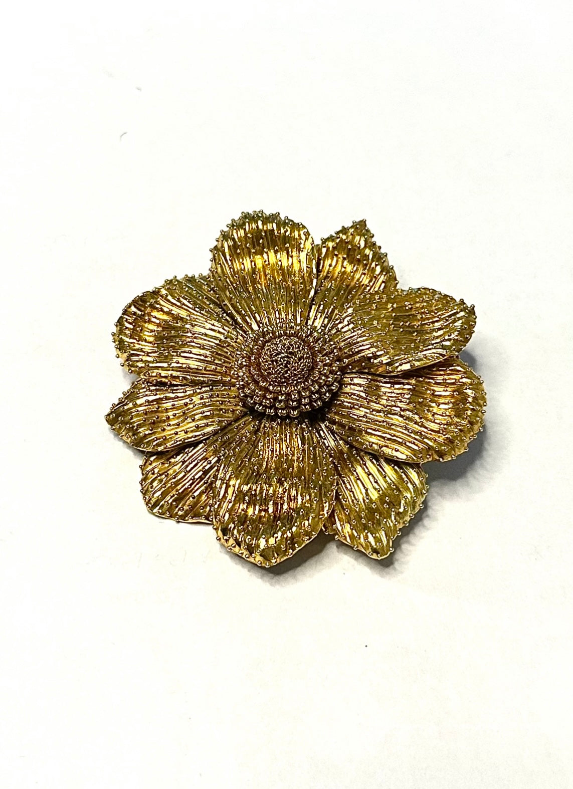 385-4 AEXE | 18KYG Gold Floral Brooch