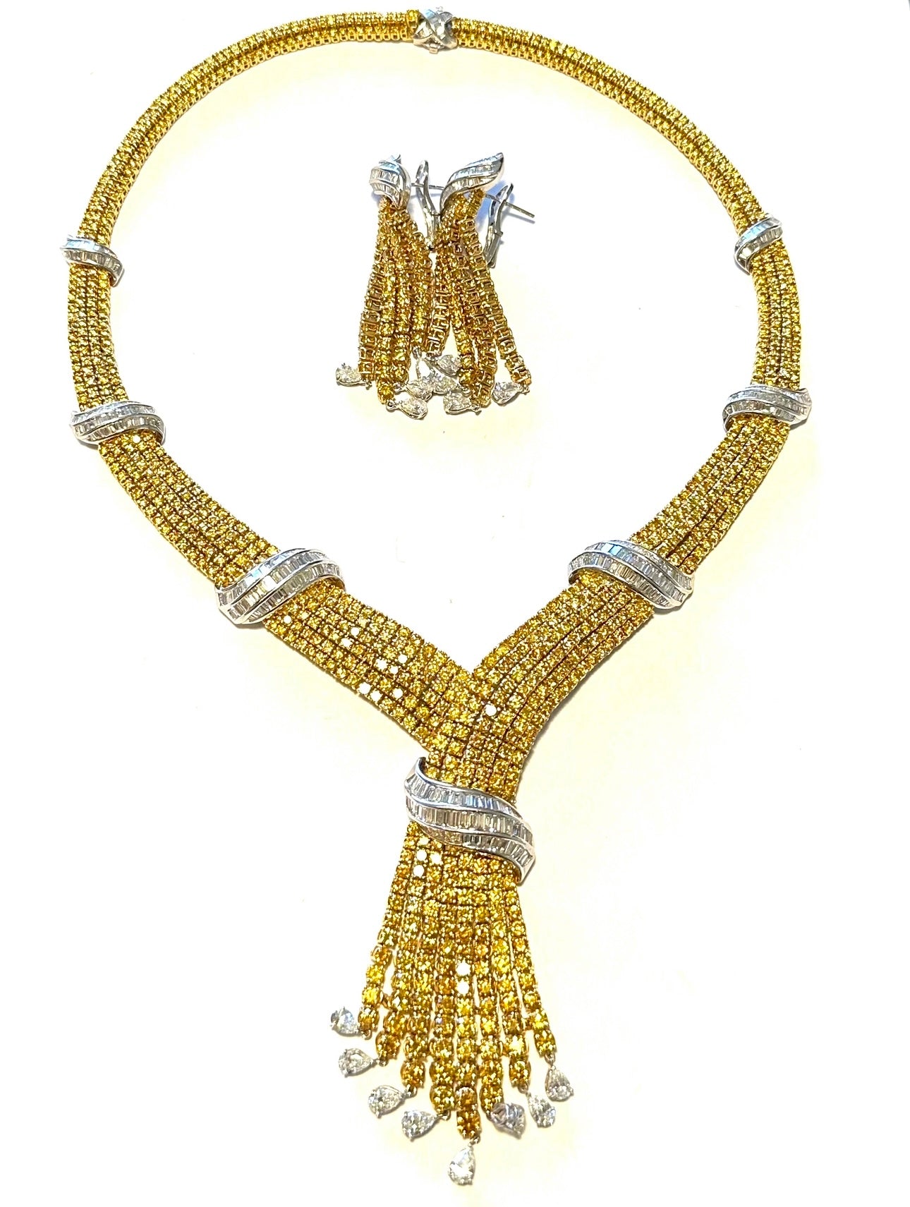 46-14 OFEXEX | 18KY/WG Yellow + White Diamond Earrings